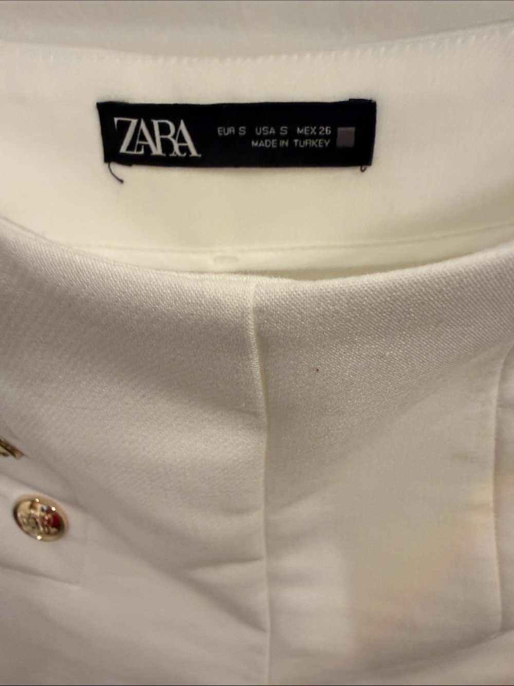 Zara White High-Waist Sailor-Inspired Shorts with Gold Buttons - Picture 2 of 7